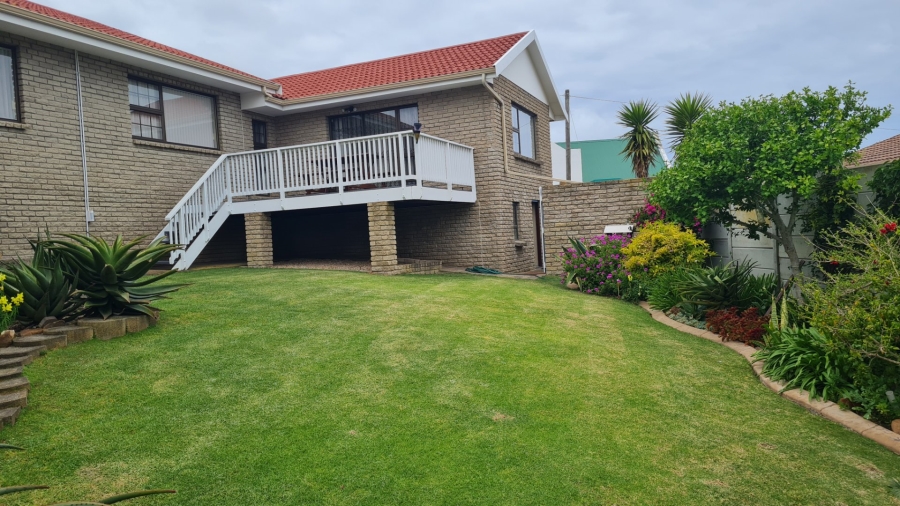 3 Bedroom Property for Sale in Dana Bay Western Cape